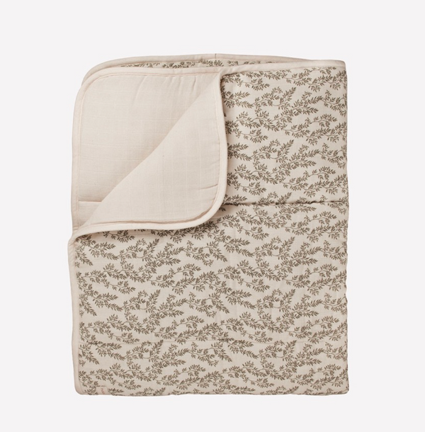 Quilted blanket | 被子 bay leaves