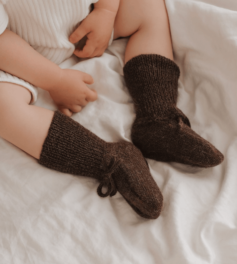 Knitted baby booties| dark mocha