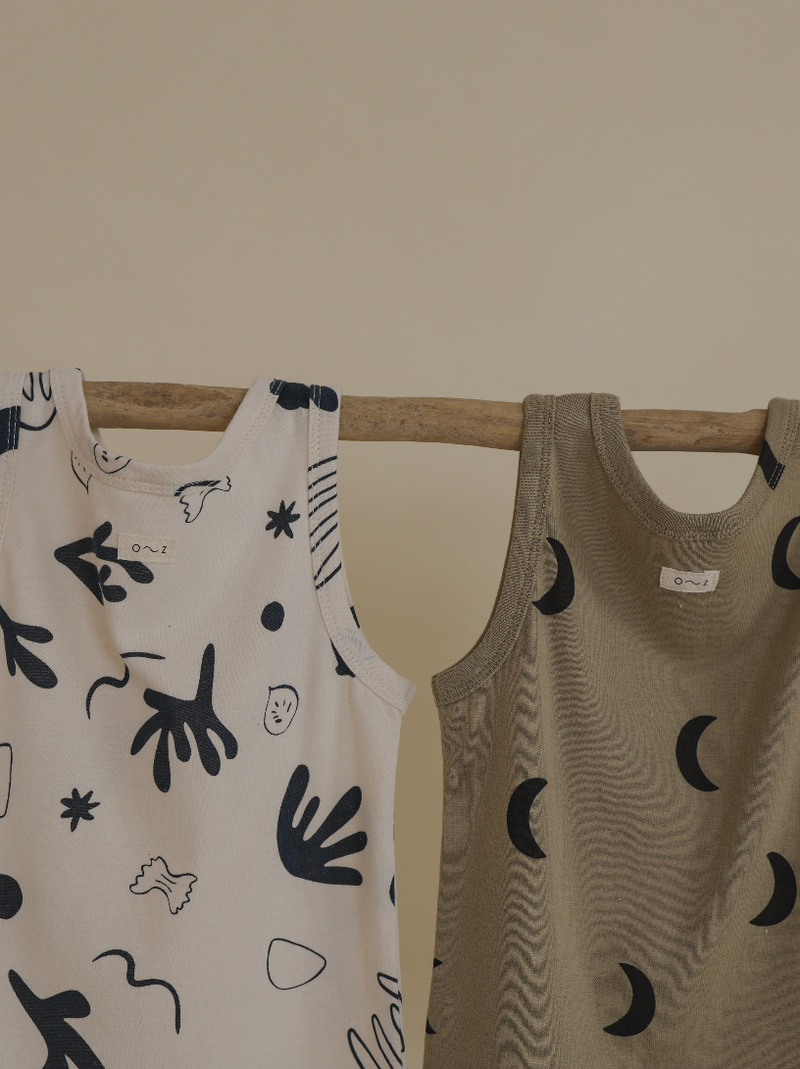 Dusky Midnight Vest