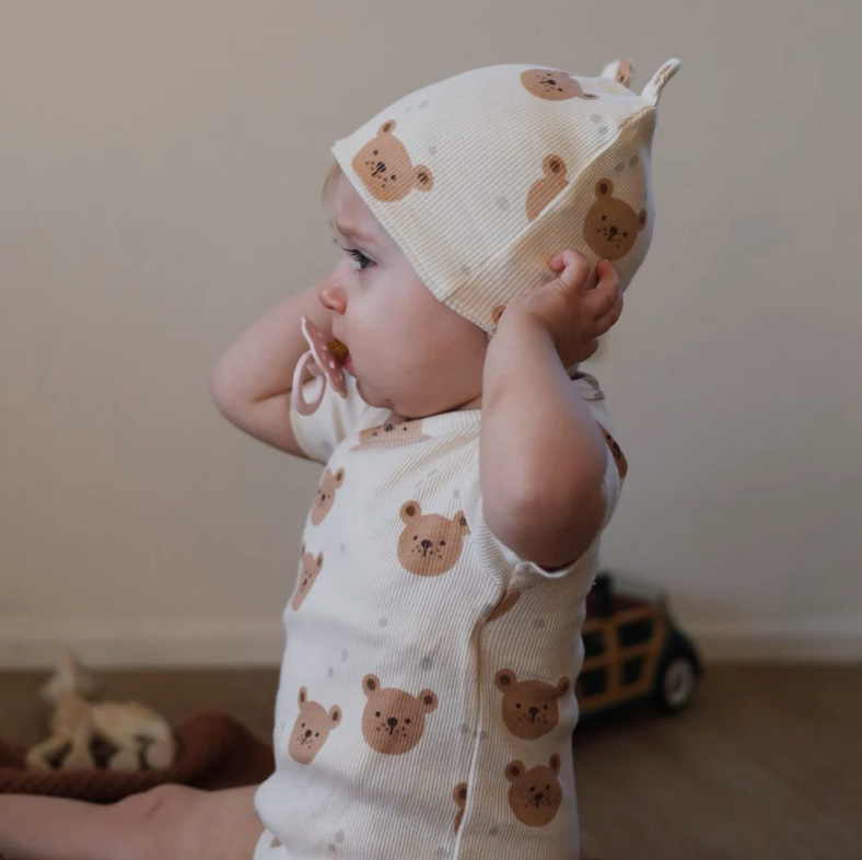 BENJI beanie w. ears-Teddy tumble