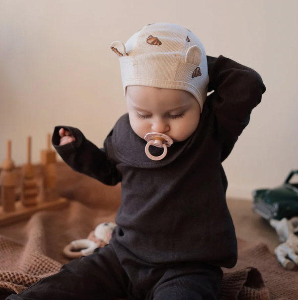 OREILLES baby helmet NEW