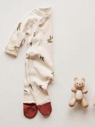 Olive Garden Suit with contrast feet